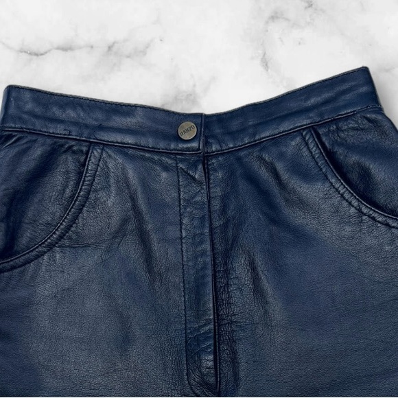 High Waisted Leather Vintage Shorts Size Zero - Picture 3 of 3